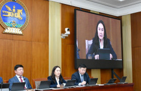 Сургууль, цэцэрлэгийн нүхэн жорлонг шинэчлэх ажлын хэрэгжилтийг хэлэлцүүллээ