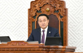 Улсын Их Хурлын дарга Д.Амарбаясгалан Монгол Улсын 34 дэх Ерөнхий сайд Г.Занданшатарт амжилт хүсэж, үг хэллээ