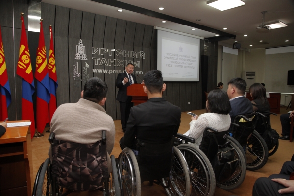 Х.Баттулга: Бид өнөөдөр тулгамдсан асуудлаа мэдэж байгаа боловч шийдлээ мэдэхгүй байна