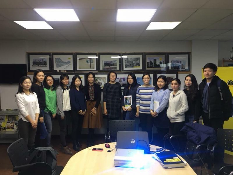 Монголын Эмнести Интернэшнл ТББ-ын үйл ажиллагаатай ОУХНУС-ийн оюутнууд танилцлаа