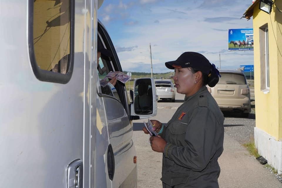 Хөвсгөл нуурын байгалийн цогцолборт газрын экосистемийг хог хаягдлын менежментээр дамжуулан хамгаалах төсөл хэрэгжиж байна