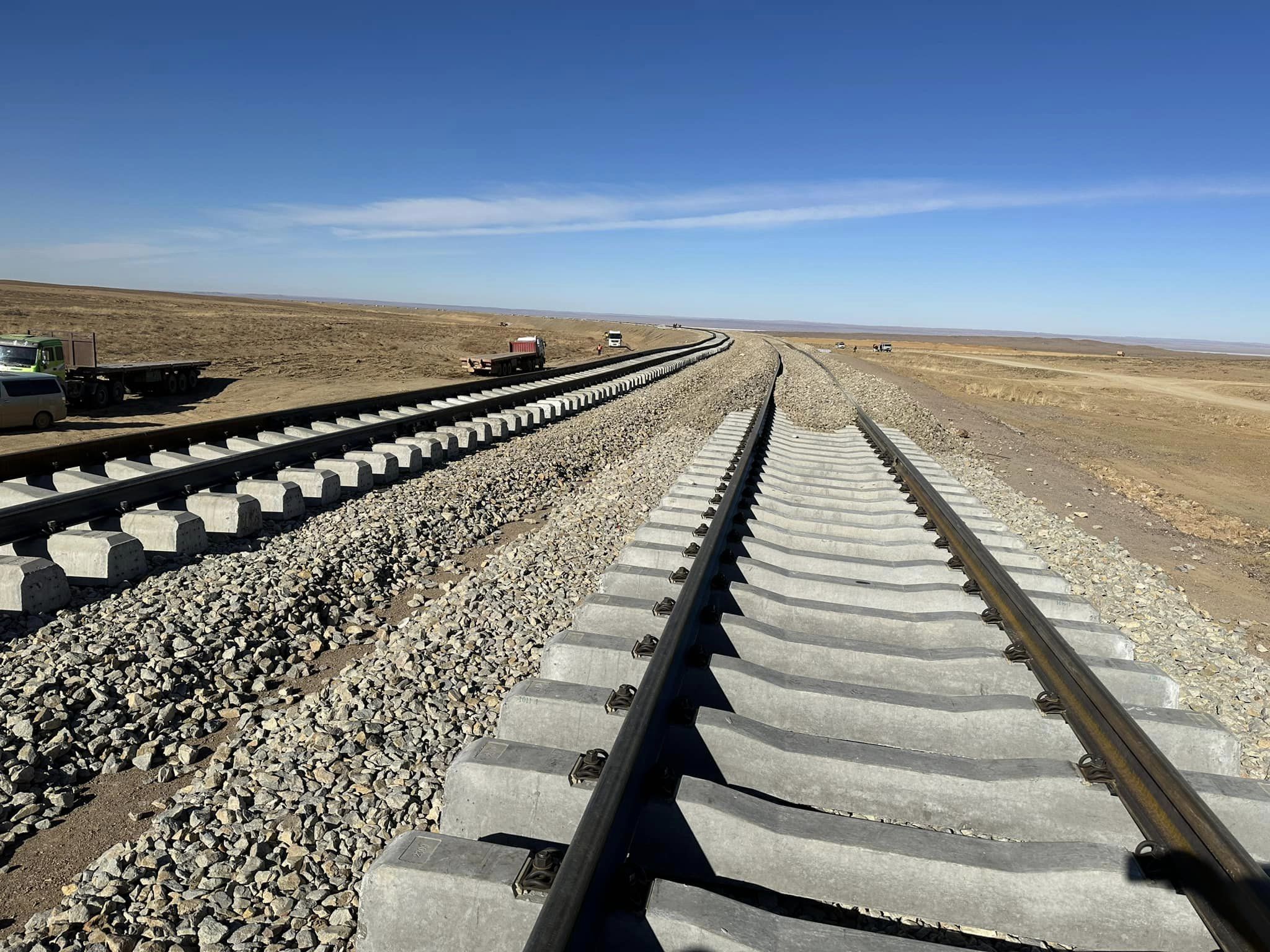 "Зүүнбаян-Ханги" чиглэлийн 240км төмөр замын бүтээн байгуулалтыг Монголчууд хийлээ