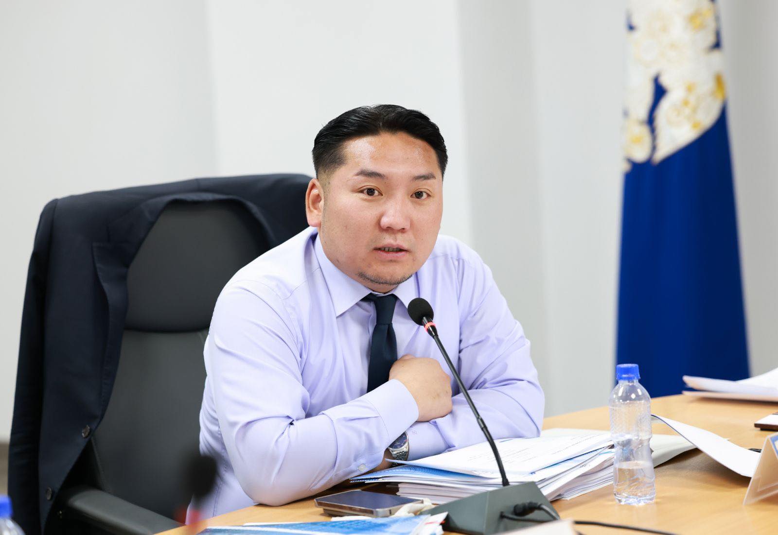 З.Төмөртөмөө: Хотод Х.Нямбаатар дарга шиг өдөр шөнөгүй зүтгэж буй хүн алга!